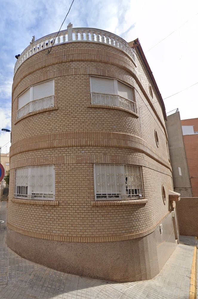 4 bedroom Townhouse for rent in Crevillente / Crevillent - € 600 (Ref: 9372352)