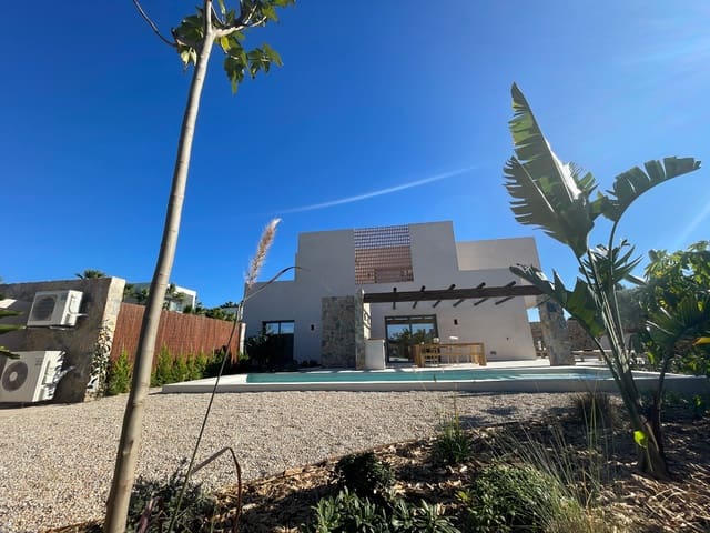 3 sypialnia Dom blizniak na sprzedaż w Las Colinas Golf, Orihuela z basenem - 750 000 € (Ref: 9372353)