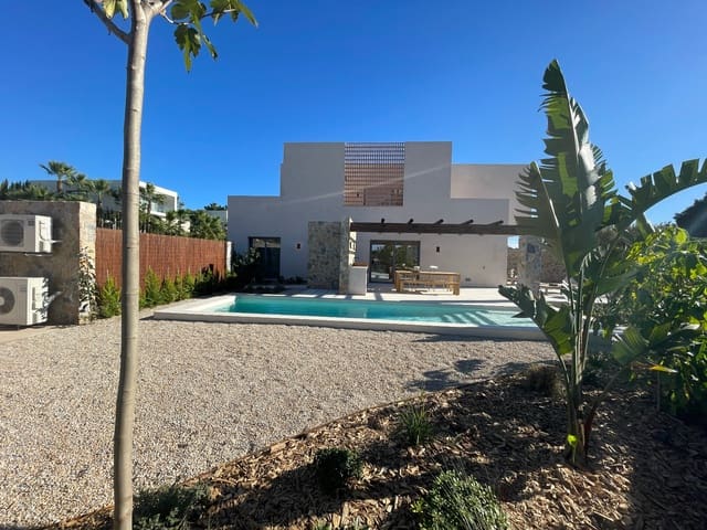 3 bedroom Villa for sale in Las Colinas Golf, Orihuela with pool - € 750,000 (Ref: 9372353)