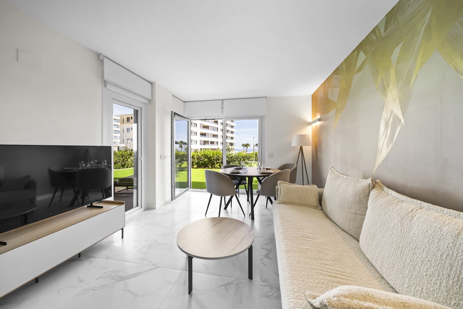 2 bedroom Apartment for sale in Punta Prima with pool garage - € 460,000 (Ref: 9395796)