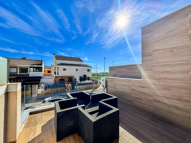 3 quarto Casa em Banda para venda em Pilar de la Horadada ciudad, Pilar de la Horadada com piscina garagem - 395 000 € (Ref: 9395802)