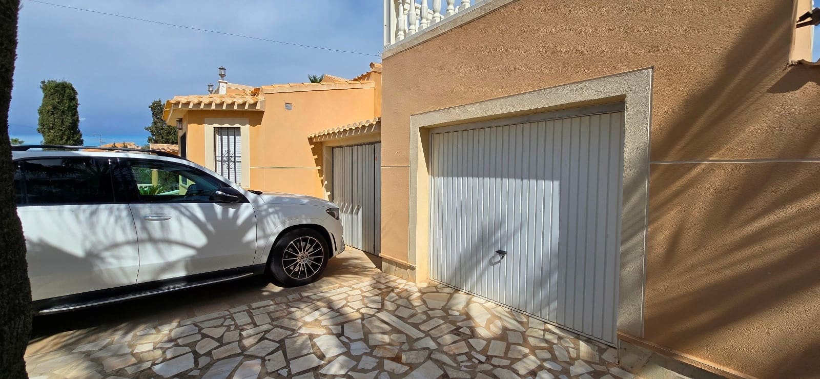 5 soveværelse Villa til salg i El Chaparral med swimmingpool garage - € 595.000 (Ref: 9400564)