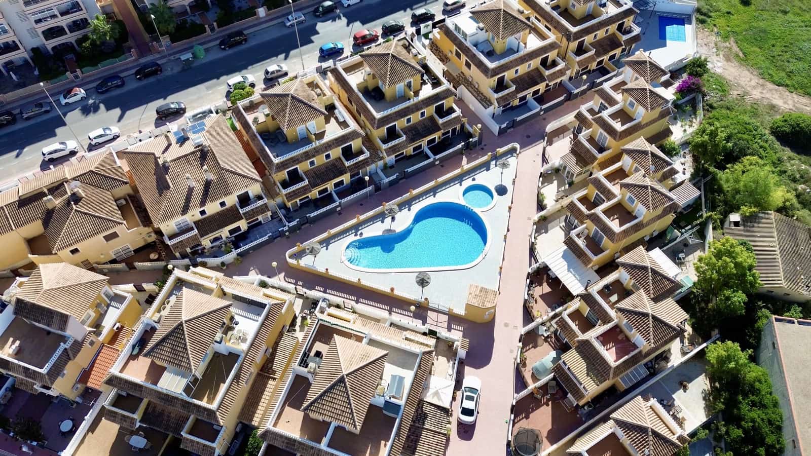 3 sovrum Hus till salu i La Florida med pool - 295 000 € (Ref: 9400567)