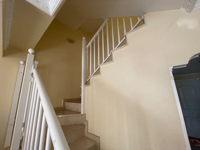 2 soveværelse Lejlighed til leje i Benijófar med swimmingpool - € 800 (Ref: 9405781)