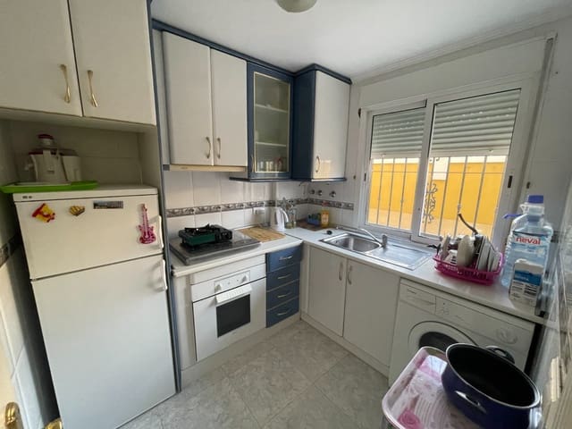 2 bedroom Apartment for rent in Benijófar with pool - € 800 (Ref: 9405781)