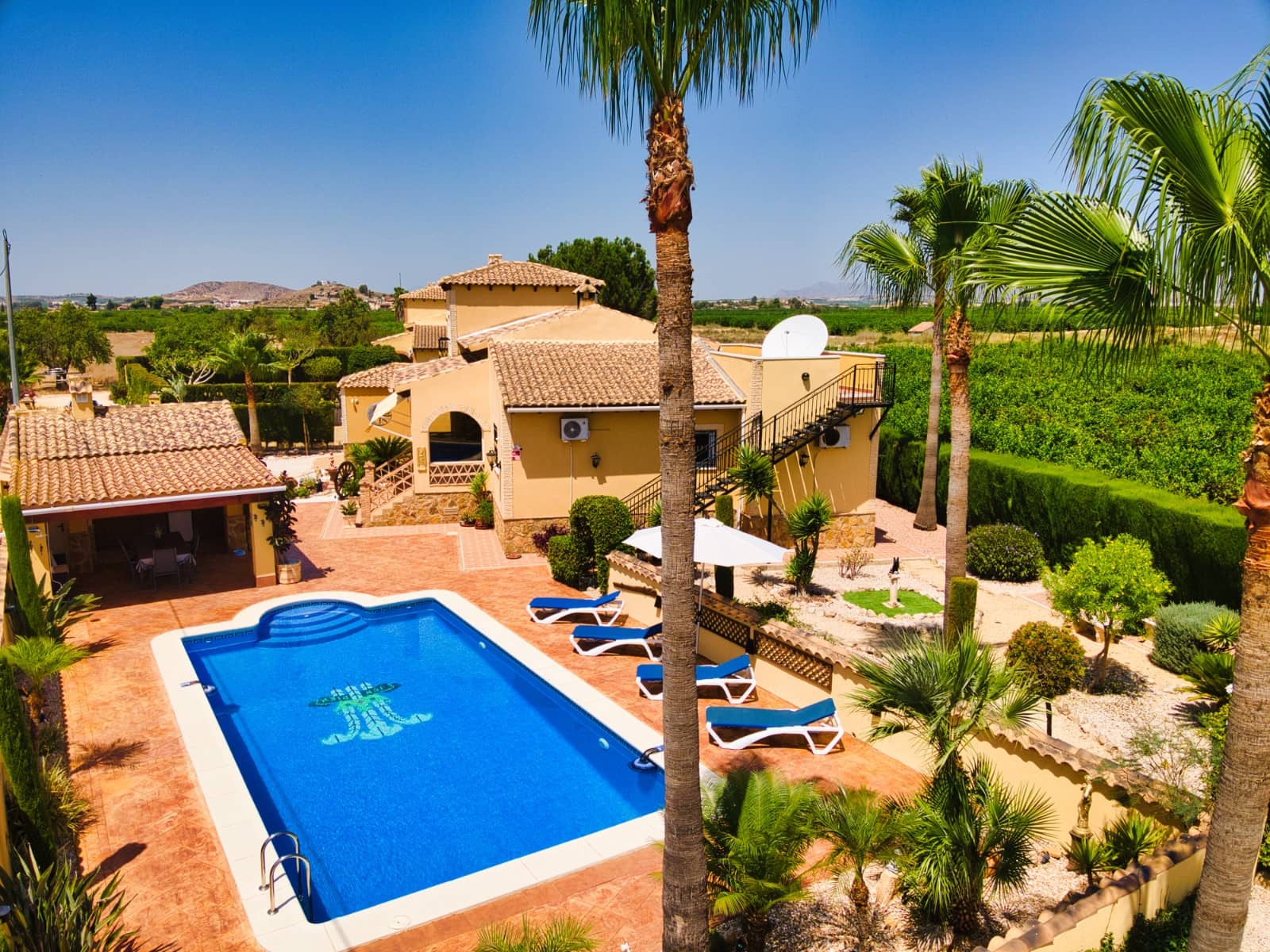 4 chambre Finca/Maison de Campagne à vendre à Orihuela avec piscine garage - 399 500 € (Ref: 9406325)