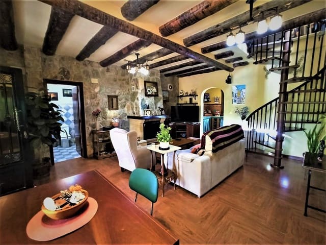 Finca/Casa Rural de 3 habitaciones en Novelda en venta - 269.995 € (Ref: 9406330)