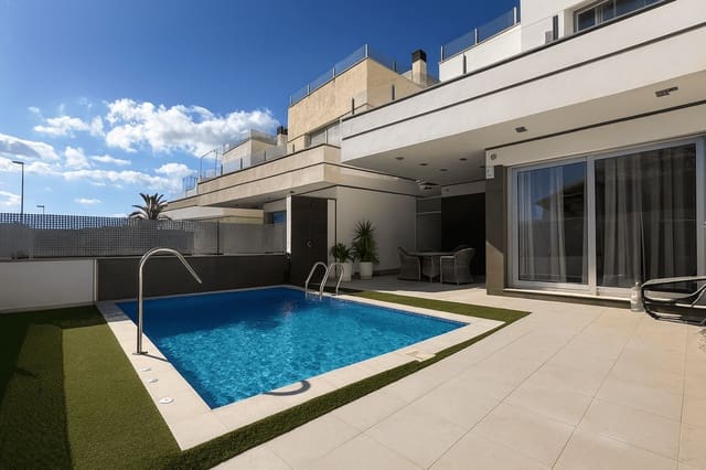 3 slaapkamer Villa te koop in Lomas de Cabo Roig - Los Dolses, Orihuela met zwembad - € 389.000 (Ref: 9422122)