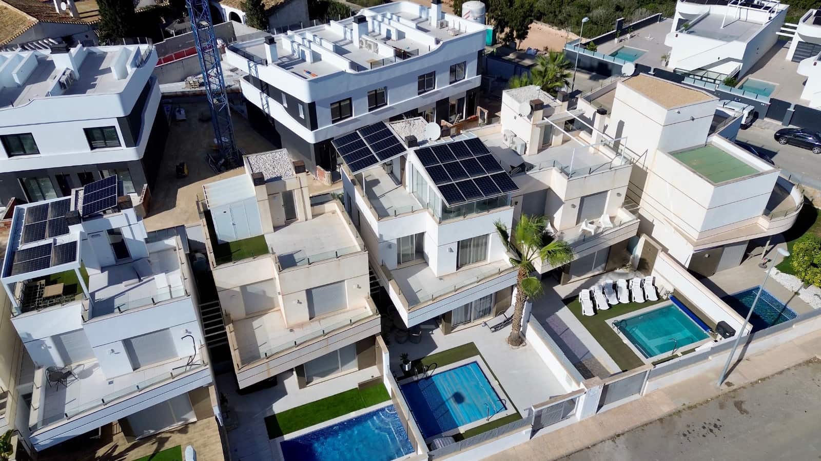 3 slaapkamer Villa te koop in Orihuela Costa met zwembad - € 389.000 (Ref: 9422122)