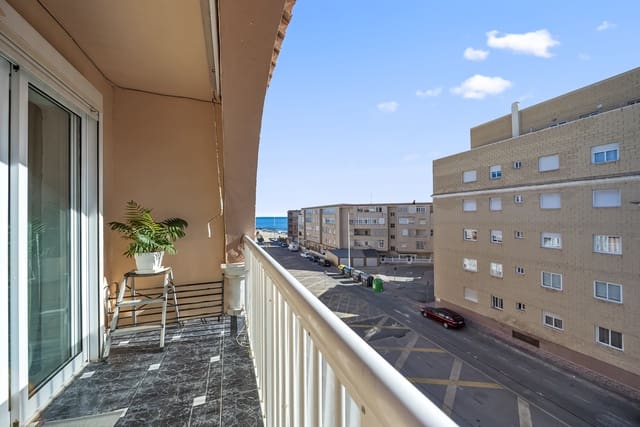 1 soveværelse Penthouse til salg i Gaspar Perelló, Torrevieja med swimmingpool - € 160.000 (Ref: 9443101)