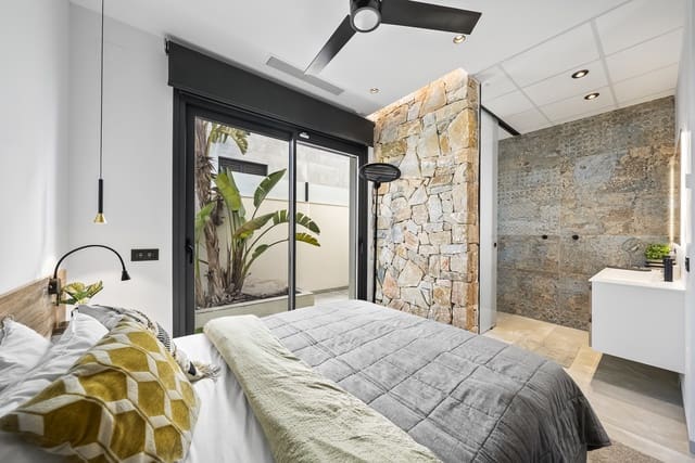 4 chambre Villa/Maison à vendre à Ciudad Quesada, Rojales avec piscine garage - 749 000 € (Ref: 9443103)