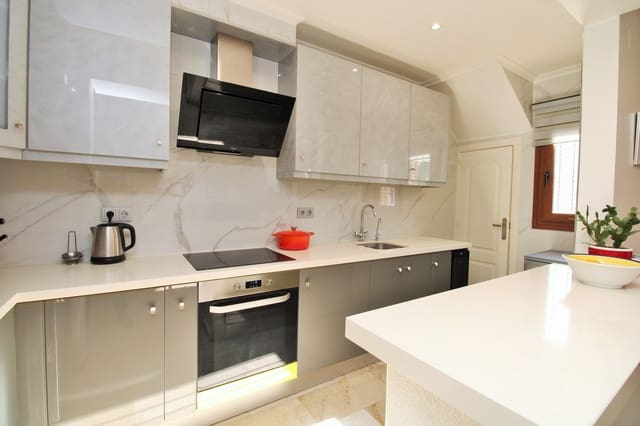 3 Zimmer Haus zu verkaufen in Villamartin, Orihuela mit Pool - 229.000 € (Ref: 9446135)