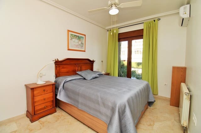 3 Zimmer Haus zu verkaufen in Villamartin, Orihuela mit Pool - 229.000 € (Ref: 9446135)