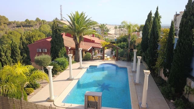3 bedroom Villa for sale in Algorfa with pool garage - € 549,500 (Ref: 9446230)