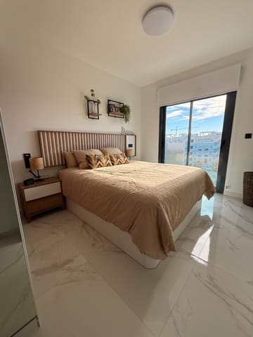 2 slaapkamer Penthouse te koop in El Raso, Guardamar del Segura met zwembad - € 289.000 (Ref: 9453570)