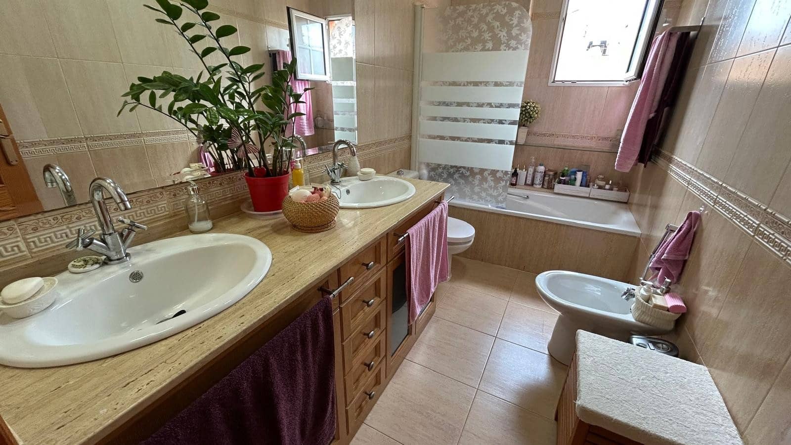 3 bedroom Villa for sale in Los Montesinos with garage - € 275,000 (Ref: 9461870)