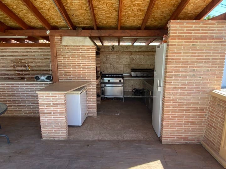 3 makuuhuone Huvila myytävänä paikassa Ciudad Quesada mukana uima-altaan - 530 000 € (Ref: 9462952)