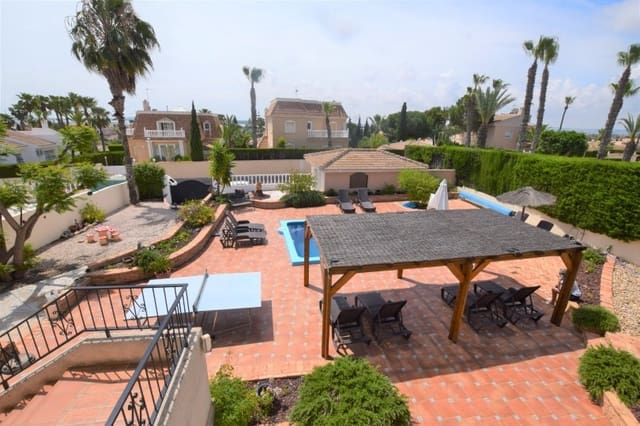 5 bedroom Villa for sale in Pueblo Bravo, Rojales with pool garage - € 899,000 (Ref: 9462953)