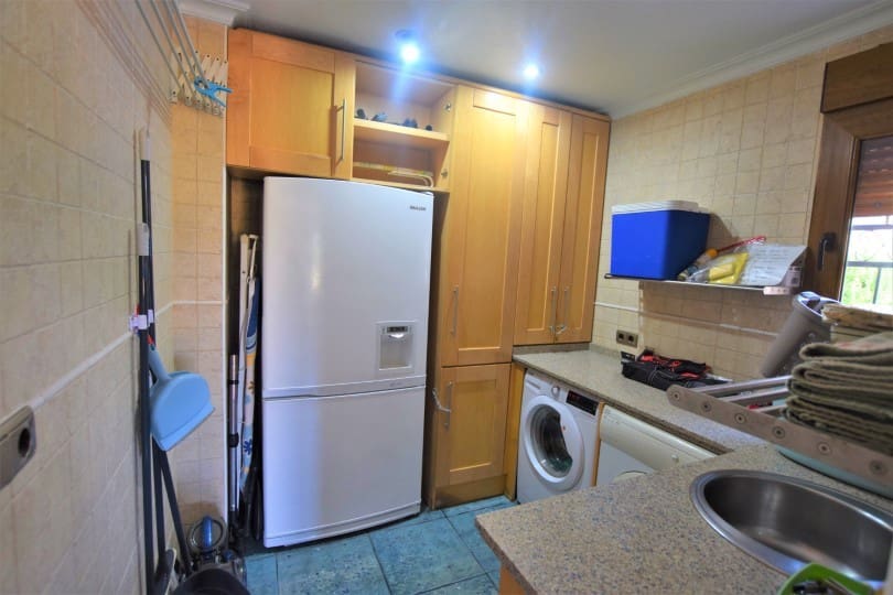 5 Zimmer Villa zu verkaufen in Pueblo Bravo mit Pool Garage - 899.000 € (Ref: 9462953)