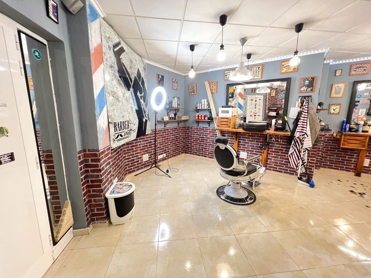 Commercial for sale in Guardamar del Segura - € 99,000 (Ref: 9462960)