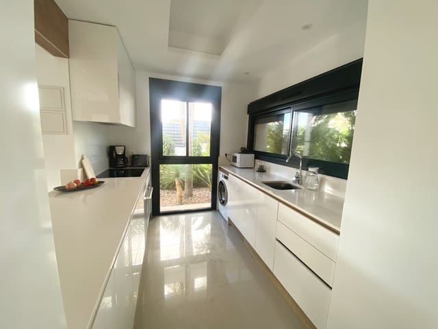 Chalet de 3 habitaciones en Doña Pepa, Rojales en venta con piscina - 525.000 € (Ref: 9462965)