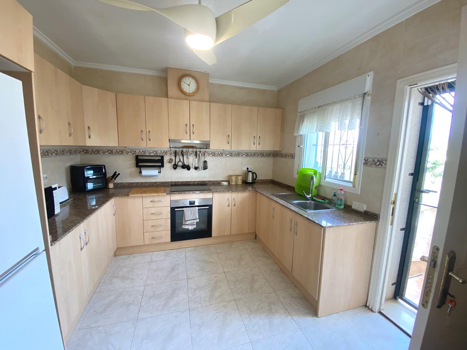 3 makuuhuone Huvila myytävänä paikassa Ciudad Quesada mukana uima-altaan - 399 000 € (Ref: 9462966)