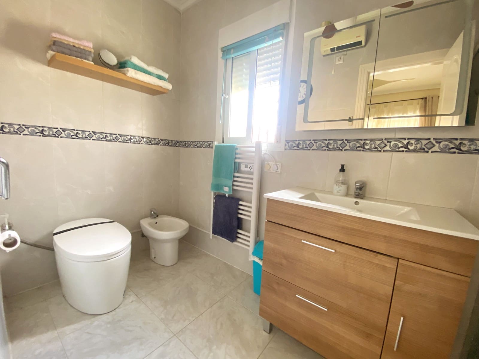 3 makuuhuone Huvila myytävänä paikassa Ciudad Quesada mukana uima-altaan - 399 000 € (Ref: 9462966)