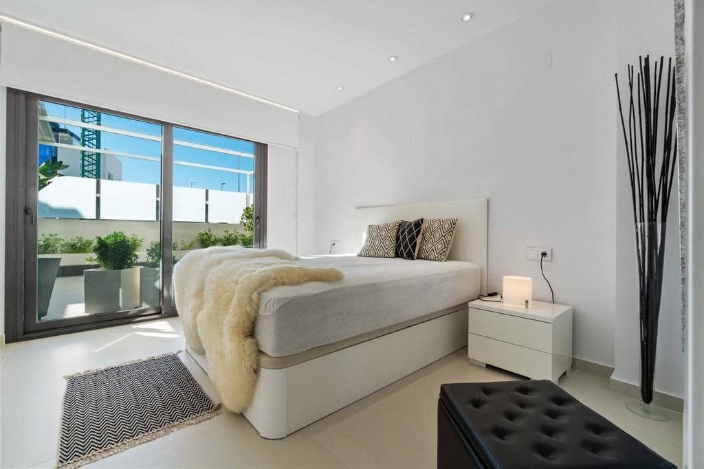 3 quarto Moradia para venda em Campoamor com piscina - 1 250 000 € (Ref: 9462972)