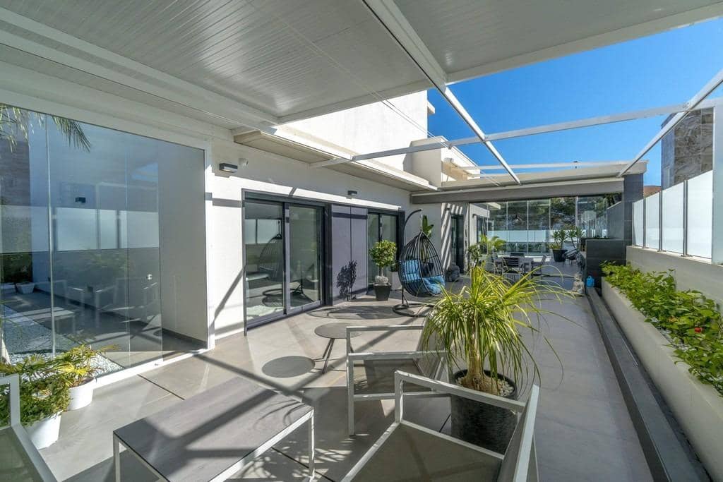 3 quarto Moradia para venda em Campoamor com piscina - 1 250 000 € (Ref: 9462972)