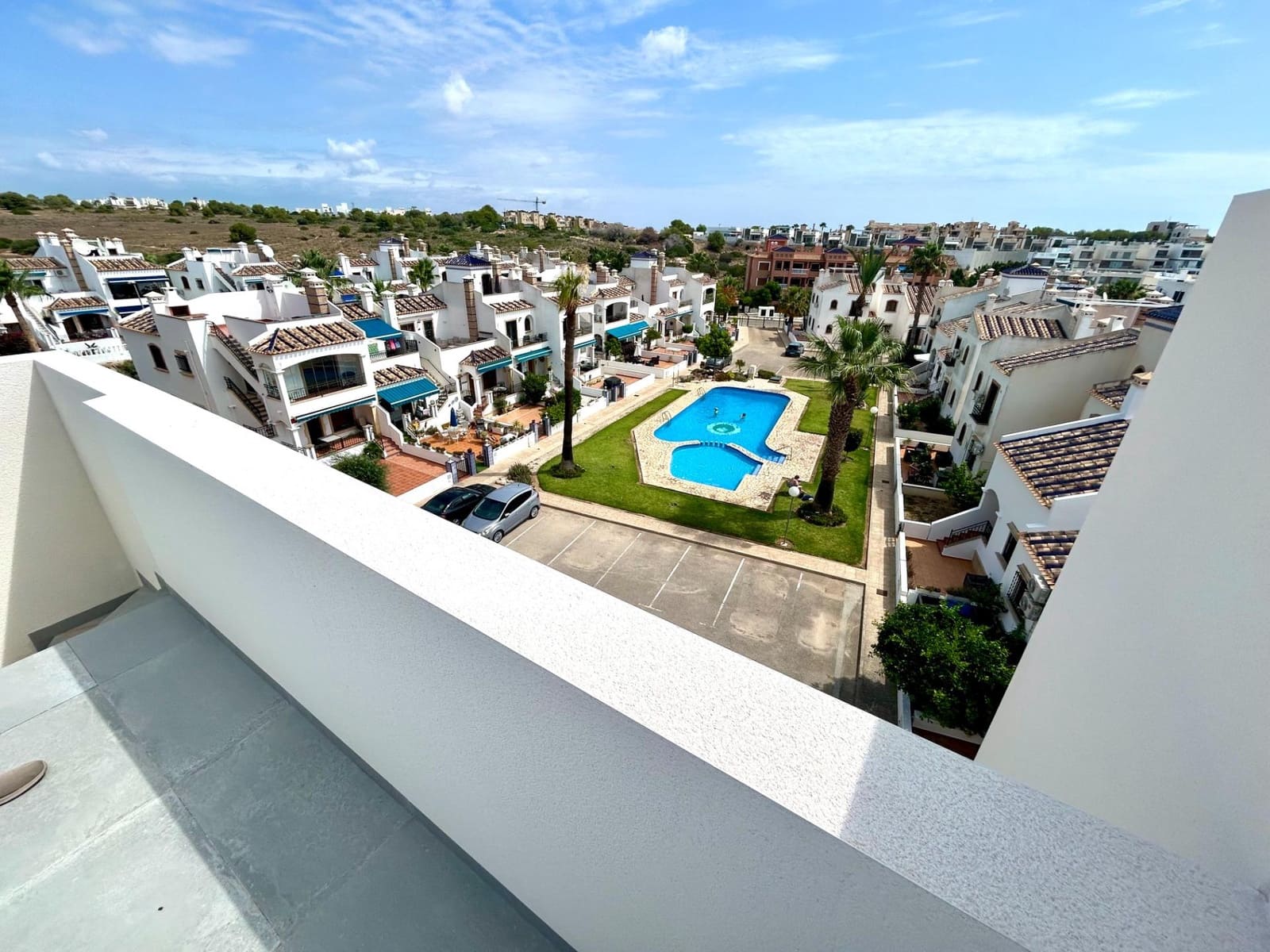 2 bedroom Penthouse for sale in Orihuela Costa with pool - € 339,900 (Ref: 9462975)