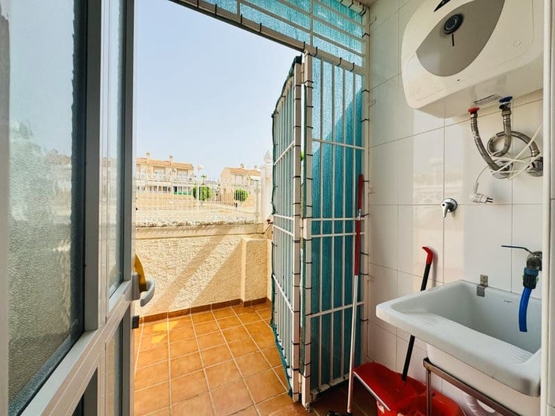 3 bedroom Apartment for sale in Aguas Nuevas with pool - € 189,000 (Ref: 9462983)