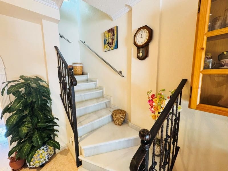 3 bedroom Apartment for sale in Aguas Nuevas with pool - € 189,000 (Ref: 9462983)