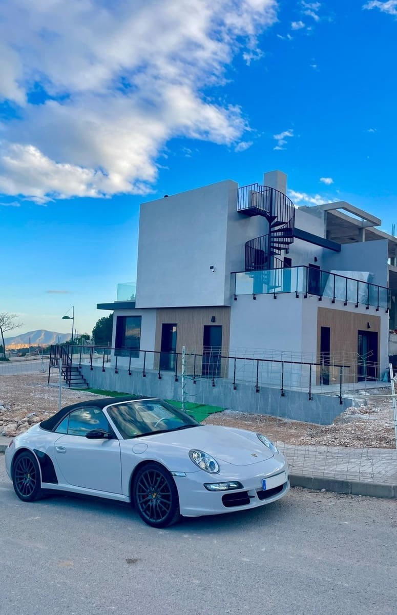 3 soveværelse Villa til salg i Polop med swimmingpool garage - € 523.160 (Ref: 9463153)