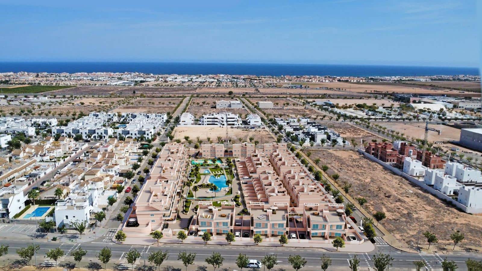 Chalet de 3 habitaciones en Pilar de la Horadada en venta con piscina garaje - 349.900 € (Ref: 9463396)