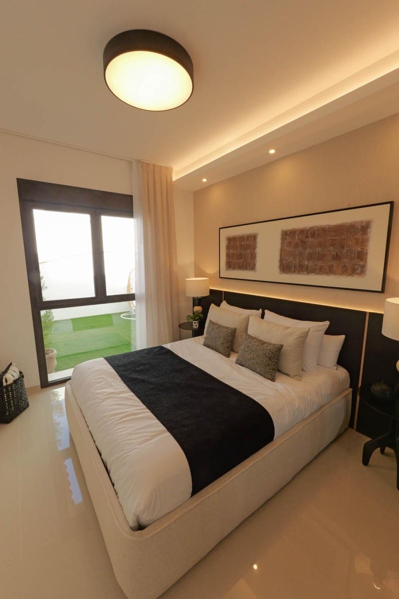 3 Zimmer Villa zu verkaufen in Ciudad Quesada mit Pool - 871.162 € (Ref: 9463649)