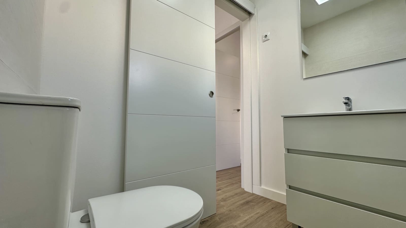 Casa de 2 habitaciones en Filipinas en venta - 199.000 € (Ref: 9463674)