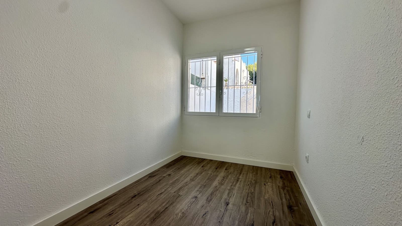 Casa de 2 habitaciones en Filipinas en venta - 199.000 € (Ref: 9463674)