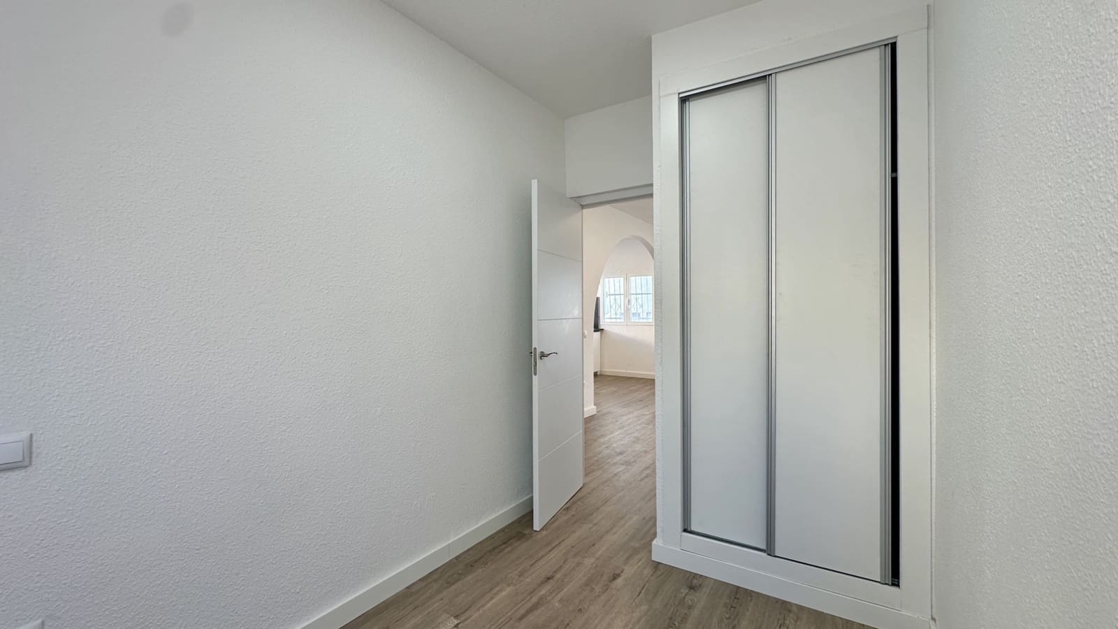 Casa de 2 habitaciones en Filipinas en venta - 199.000 € (Ref: 9463674)