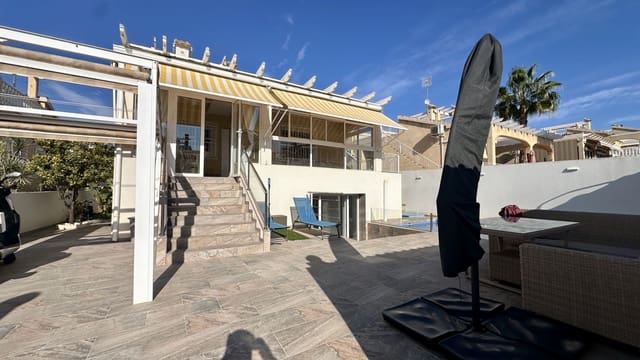 3 soveværelse Villa til salg i Los Altos med swimmingpool - € 340.000 (Ref: 9463675)