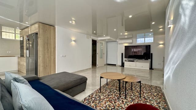 3 soveværelse Villa til salg i Los Altos med swimmingpool - € 340.000 (Ref: 9463675)