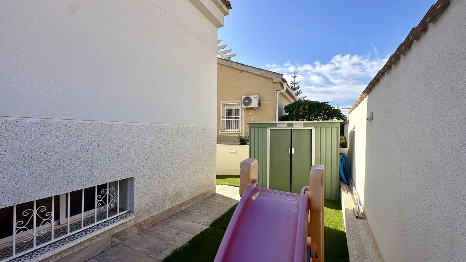 3 bedroom Villa for sale in Los Altos with pool - € 340,000 (Ref: 9463675)
