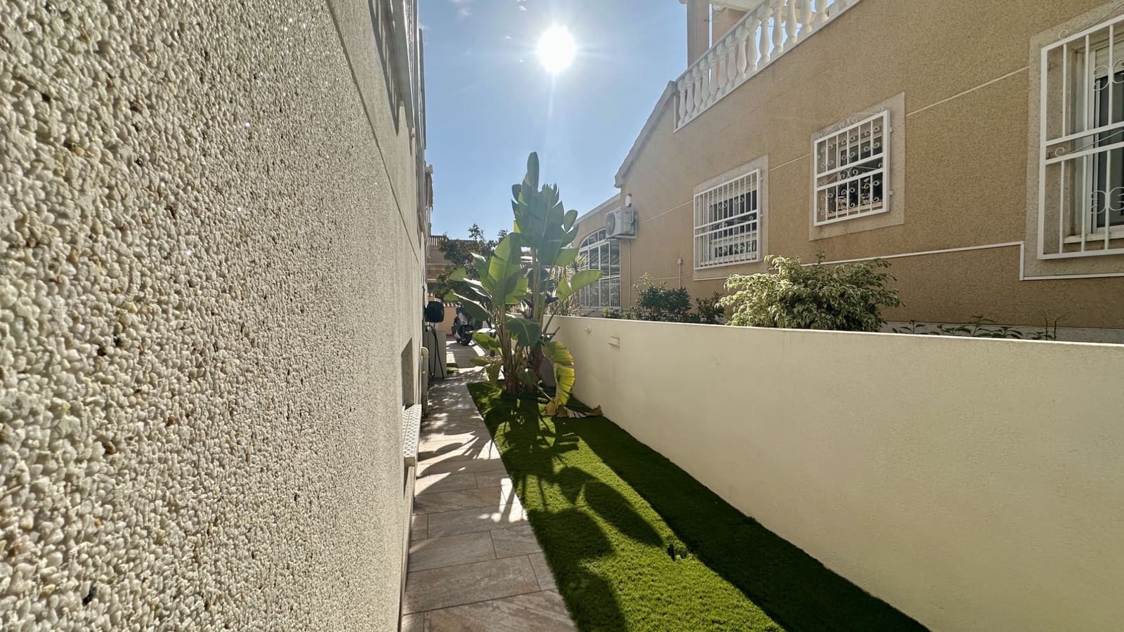 3 bedroom Villa for sale in Los Altos with pool - € 340,000 (Ref: 9463675)