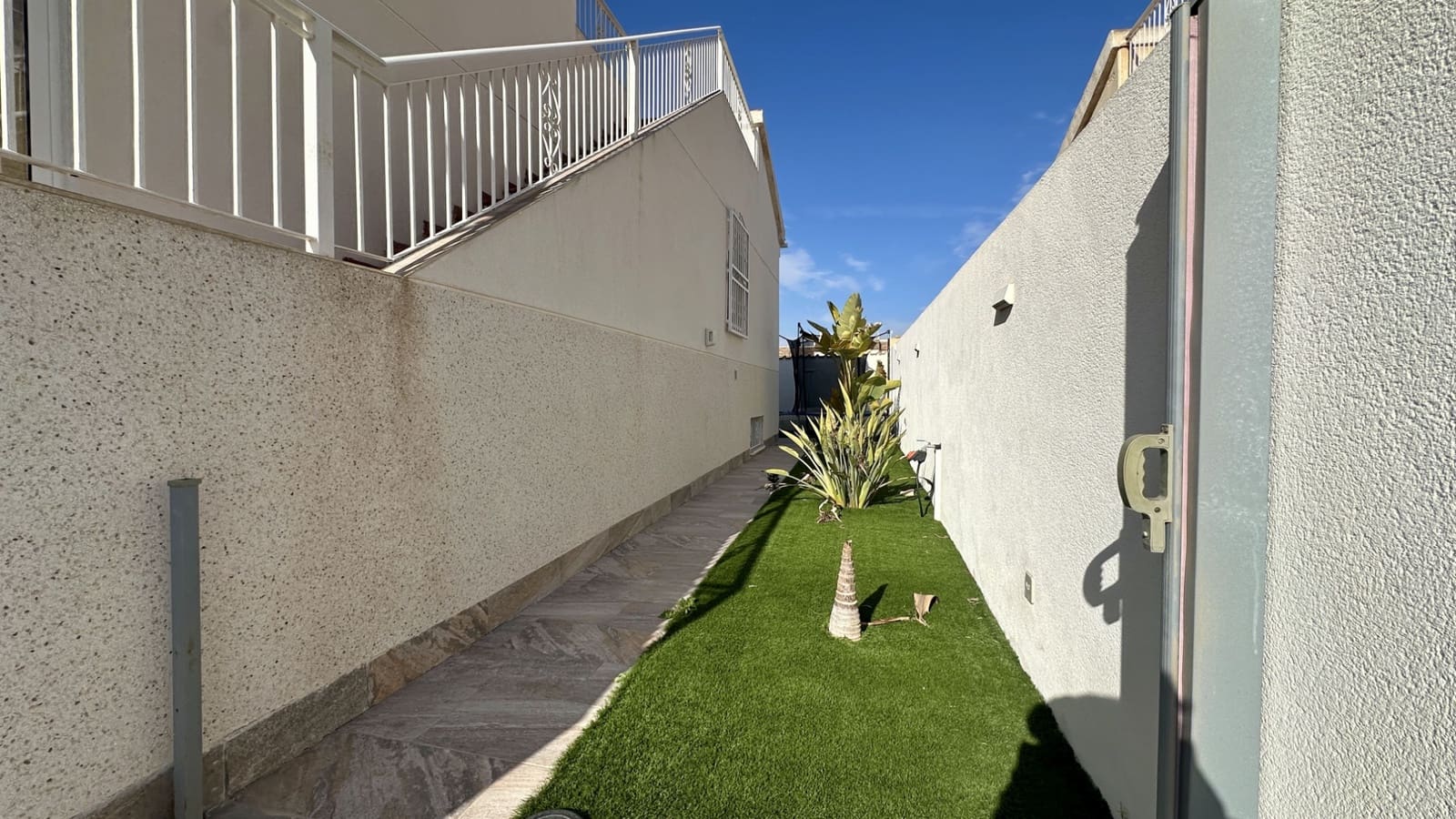 3 bedroom Villa for sale in Los Altos with pool - € 340,000 (Ref: 9463675)