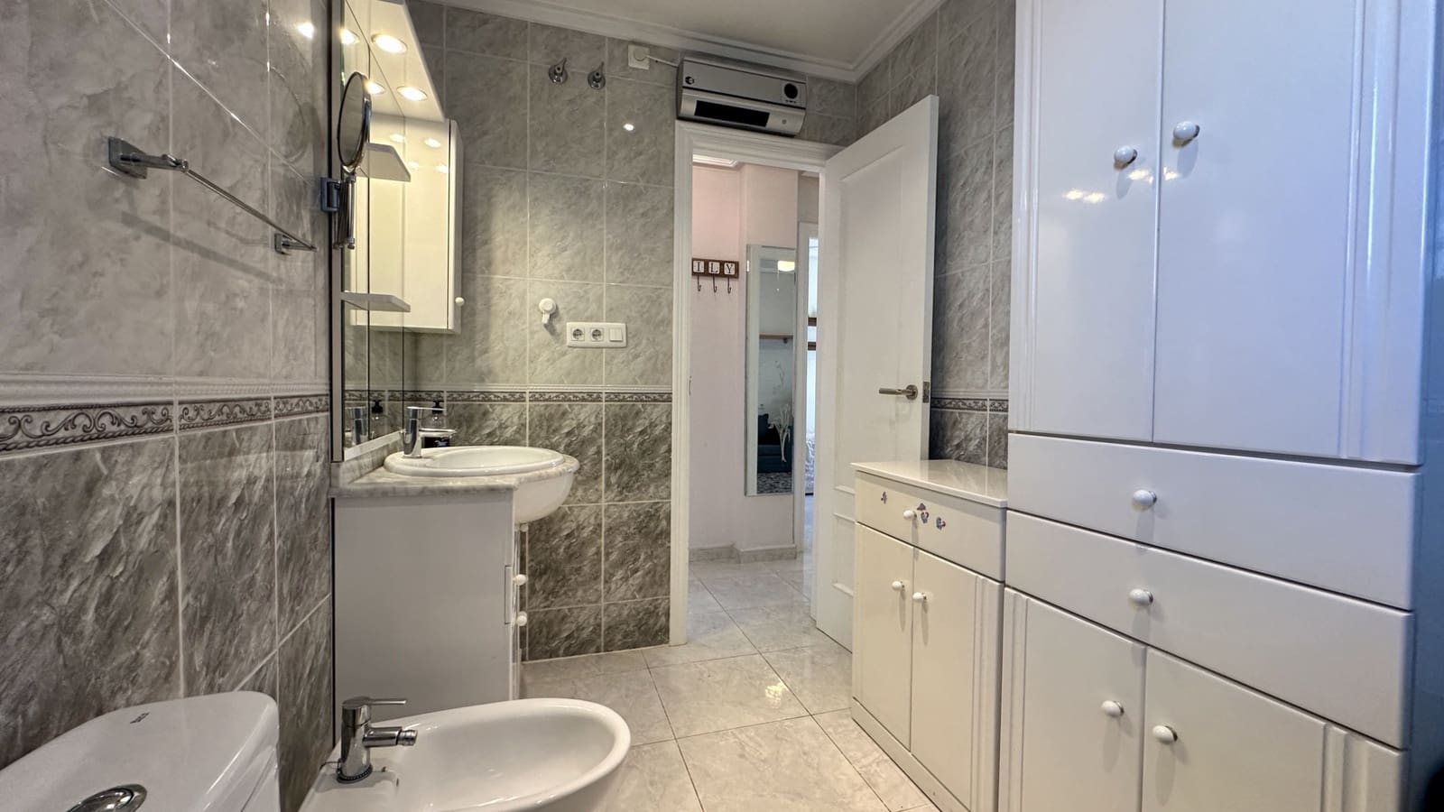 3 bedroom Villa for sale in Los Altos with pool - € 340,000 (Ref: 9463675)