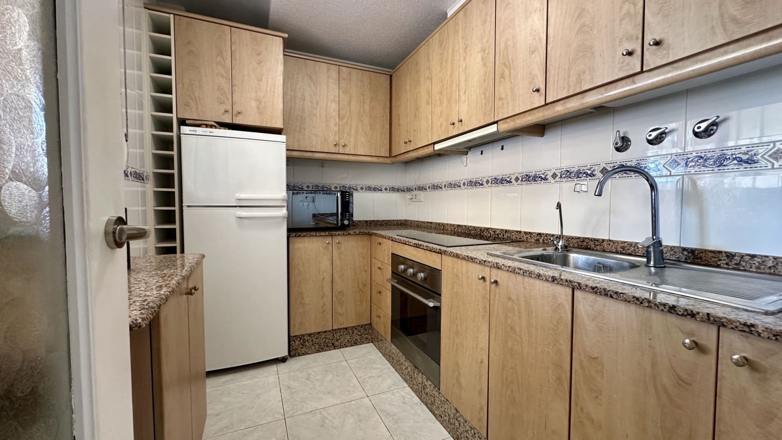 3 bedroom Villa for sale in Los Altos with pool - € 340,000 (Ref: 9463675)