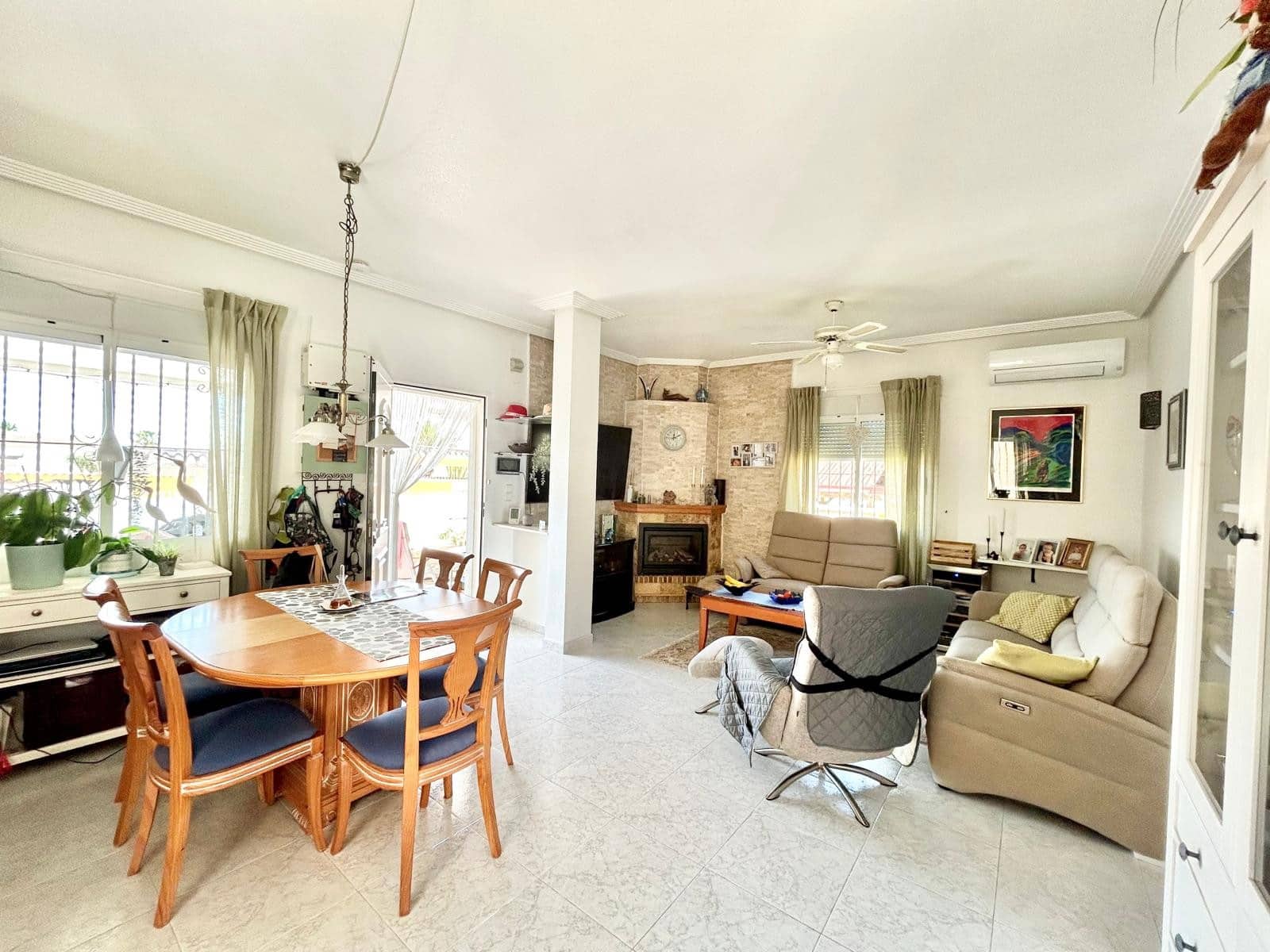 3 bedroom Villa for sale in La Siesta with pool garage - € 335,950 (Ref: 9463677)