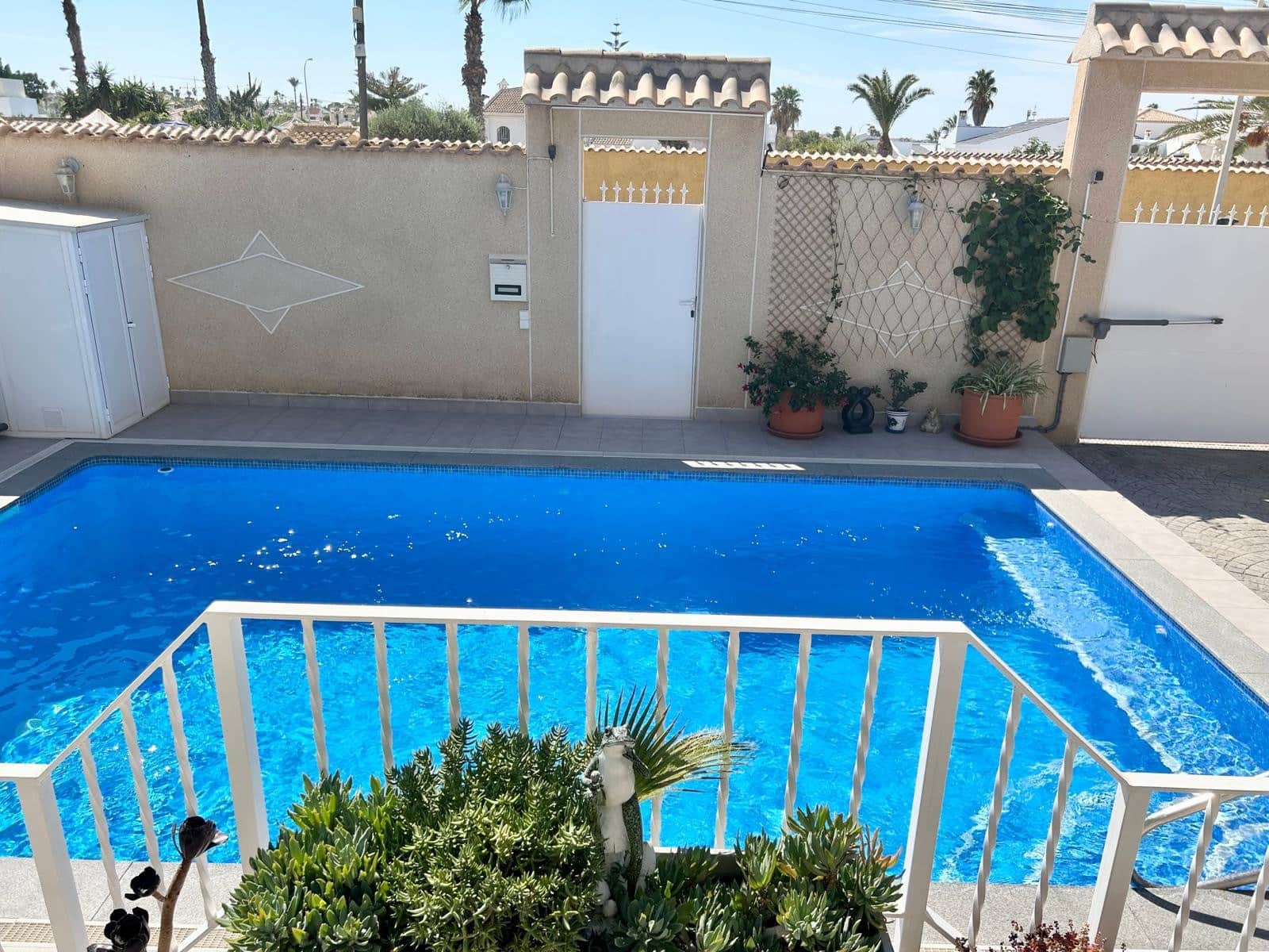 3 bedroom Villa for sale in La Siesta with pool garage - € 335,950 (Ref: 9463677)