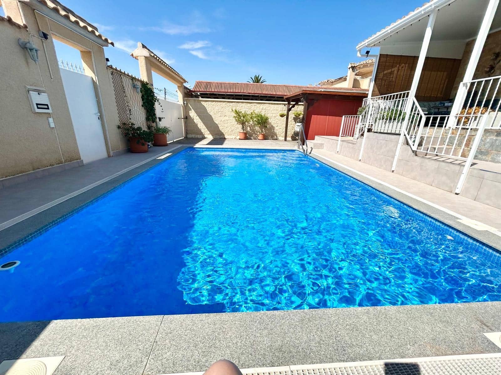 3 bedroom Villa for sale in La Siesta with pool garage - € 335,950 (Ref: 9463677)
