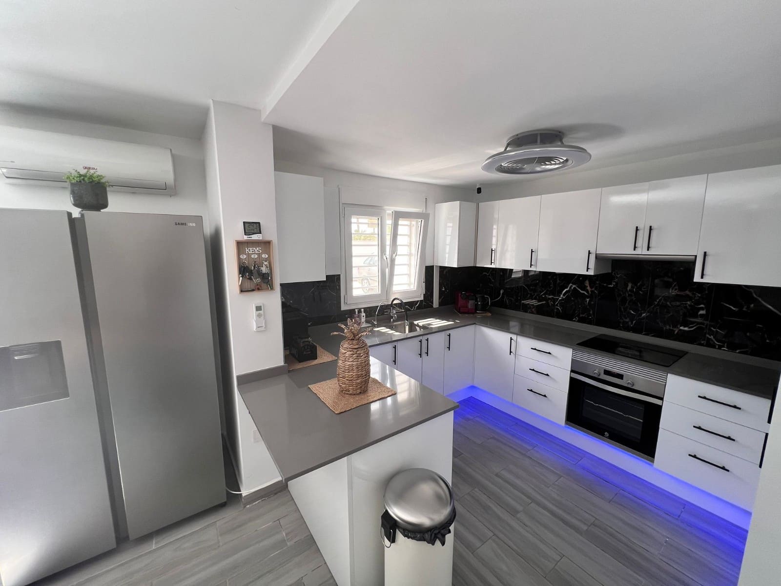 3 bedroom Finca/Country House for sale in La Marina with pool - € 399,000 (Ref: 9463680)