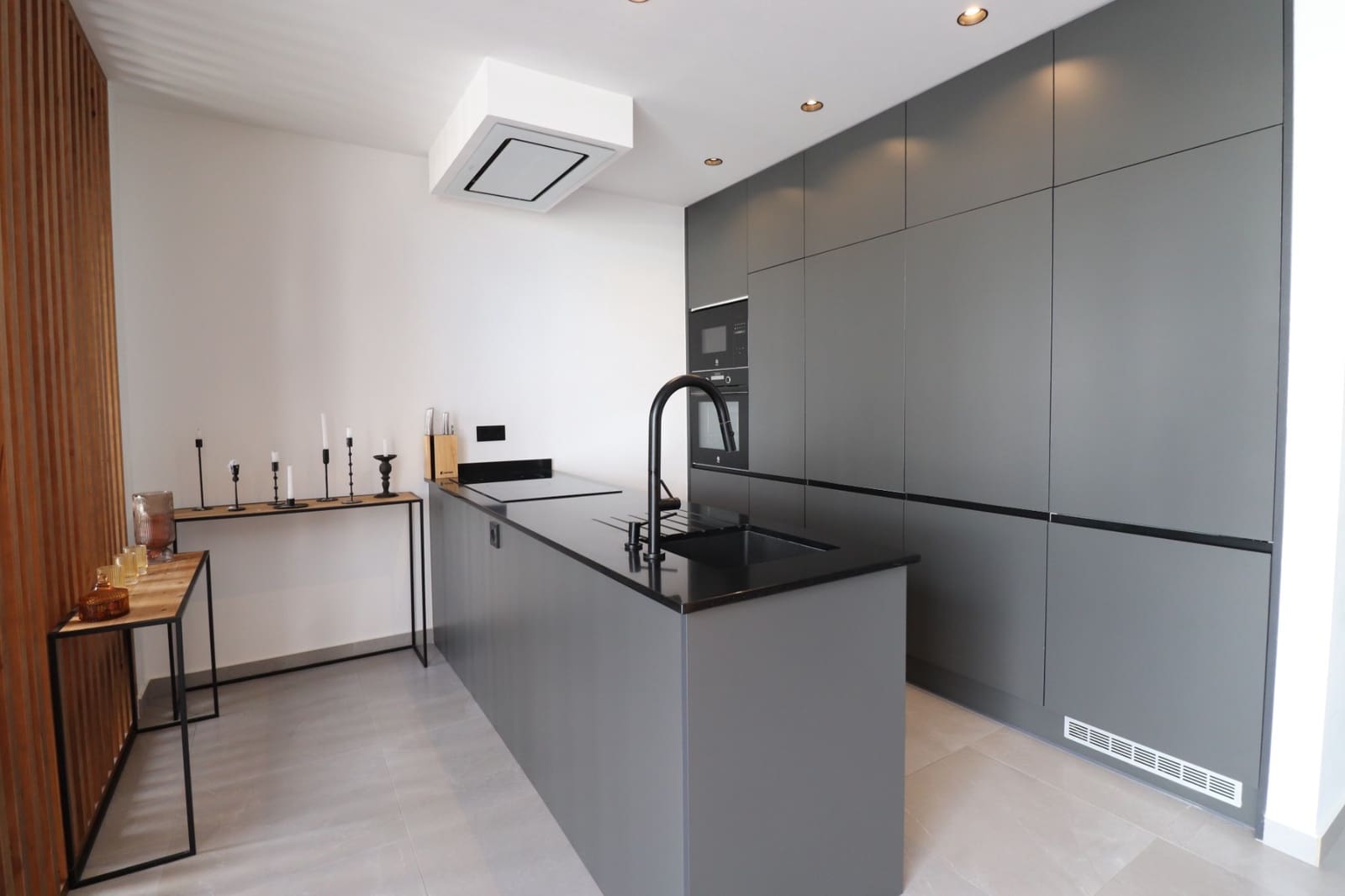 3 bedroom Townhouse for sale in Benijofar with pool garage - € 394,950 (Ref: 9463681)